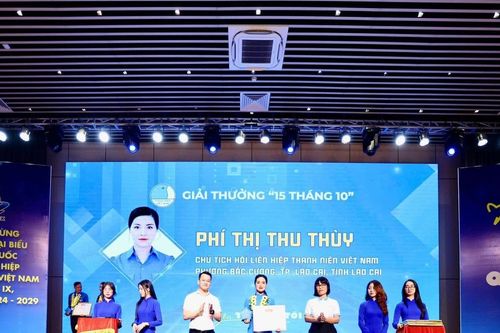 Lào Cai có 2 cá nhân nhận Giải thưởng '15 tháng 10'
