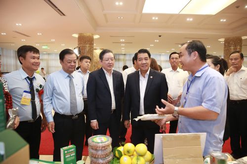 Phân bón Bình Điền đồng tổ chức thành công Diễn đàn Nông dân Quốc gia lần thứ IX