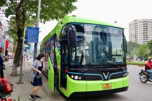 Hà Nội: Chuyển đổi số giao thông công cộng thành trụ cột của Thành phố