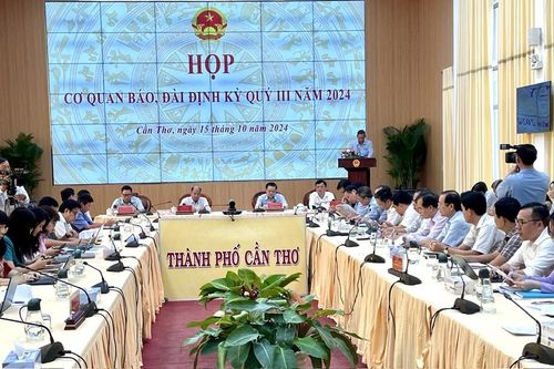 Cần Thơ: Kim ngạch xuất khẩu hàng hóa và doanh thu dịch vụ gần 1,8 tỷ USD