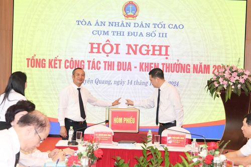 Cụm thi đua số III TAND tổng kết công tác thi đua khen thưởng năm 2024