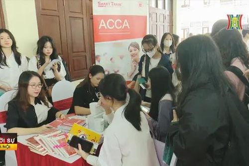 Trang bị kiến thức cho sinh viên vào thị trường lao động