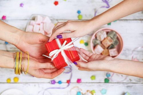 Tặng quà gì cho cô giáo ngày 20/10?