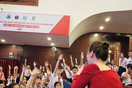 Rửa tay với xà phòng để ngừa dịch trong cộng đồng