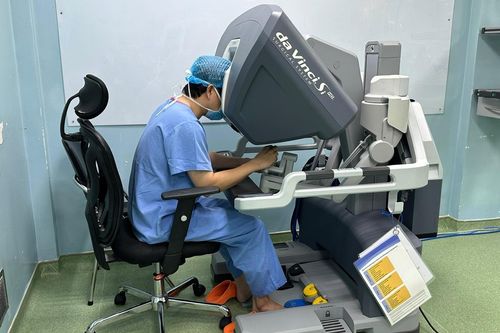Hai dấu hiệu cảnh báo bệnh nhân ở TP.HCM mắc ung thư đại trực tràng