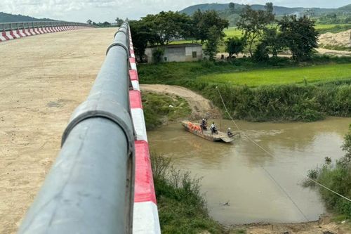 Đắk Lắk: những cây cầu trăm tỷ xây xong nhưng không sử dụng được