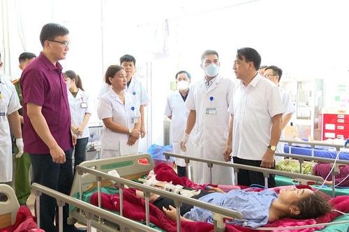 Điện Biên điều động 16 y, bác sĩ hỗ trợ cấp cứu nạn nhân do tai nạn giao thông