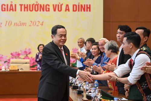 Quan tâm, chăm lo hơn nữa nguồn nhân lực ở vùng dân tộc thiểu số, miền núi, hải đảo