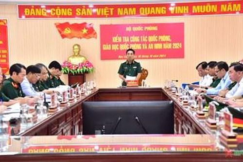 Trung tướng Nguyễn Doãn Anh kiểm tra công tác quốc phòng, giáo dục quốc phòng và an ninh tại Bạc Liêu