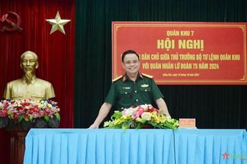 Quân khu 7 đối thoại dân chủ với quân nhân Lữ đoàn Pháo binh 75