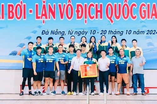 Bơi lội TPHCM gây ấn tượng ở giải Vô địch quốc gia