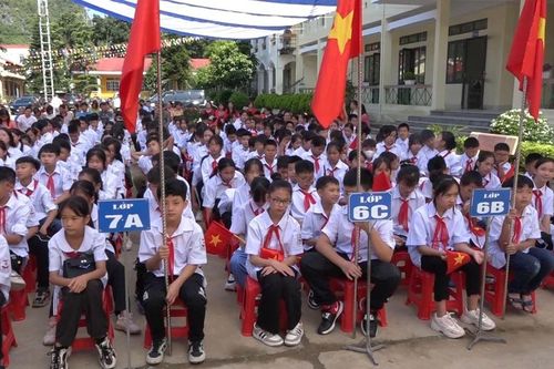 Chuyển biến tích cực của giáo dục huyện miền núi vùng cao