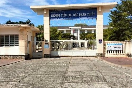 Sự thật việc lạm thu tại trường tiểu học ở Bình Thuận
