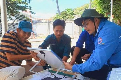 Dân đảo Nha Trang tạo nguồn thu từ bảo vệ đa dạng sinh học biển
