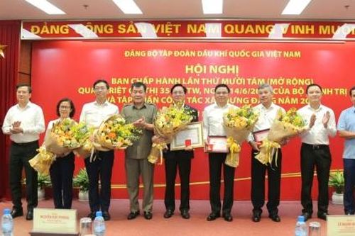 Công tác dân vận, kiểm tra góp phần vào việc thực hiện thắng lợi nhiệm vụ chính trị của Đảng bộ Tập đoàn