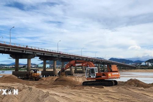 Bình Định vẫn còn 27 cây cầu 'cao tuổi' đang xuống cấp nghiêm trọng