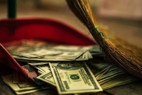 Lại nói chuyện lãng phí