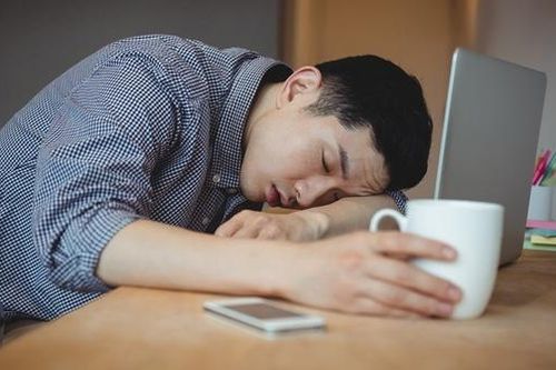 'Vào đời' thời điểm khó khăn, Gen Z có đang bị kiệt sức?