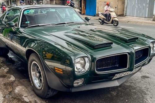 Chiếc Pontiac Firebird hơn 50 năm tuổi của ông Đặng Lê Nguyên Vũ