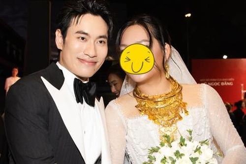 'Cô dâu mới' của Kiều Minh Tuấn ngại khi lần đầu ra mắt