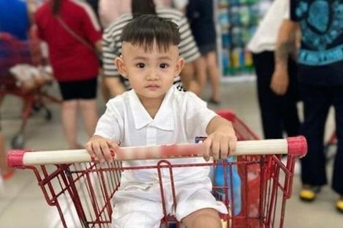 Vợ cố ca sĩ Vân Quang Long công khai diện mạo con trai hơn 1 tuổi