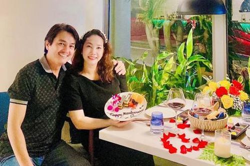 Cao Minh Đạt kỷ niệm 8 năm ngày cưới, vợ kín tiếng hiếm hoi lộ diện