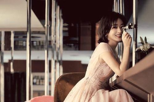Triệu Lệ Dĩnh gây thương nhớ với bộ ảnh mừng sinh nhật đẹp lung linh