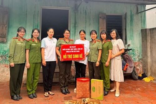 Hỗ trợ sinh kế cho phụ nữ có hoàn cảnh khó khăn ở Bắc Giang