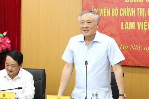 Phải tạo được cú hích trong phát triển kinh tế vùng đồng bào dân tộc