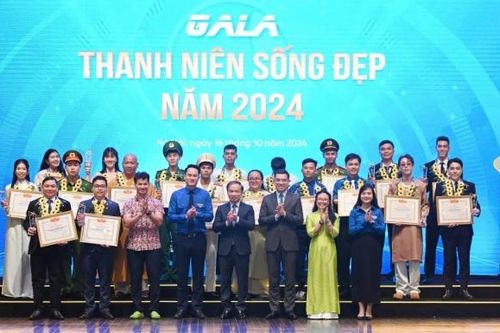 Cầu thủ Tiến Linh, rapper Double2T được vinh danh 'Thanh niên sống đẹp' năm 2024