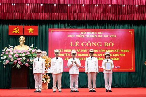 Ra mắt Trung tâm Giám sát mạng truyền dẫn ngành công an