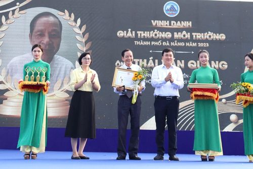 Đồng hành xây dựng thành phố môi trường