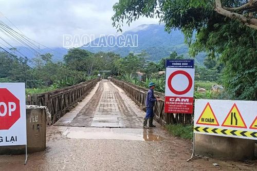 Chính thức triển khai sửa chữa cầu Dương Quỳ (Văn Bàn)