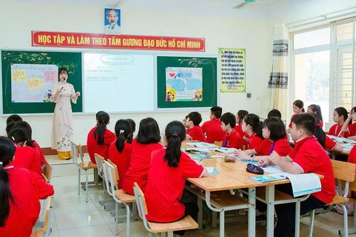 Khắc phục tình trạng thiếu giáo viên