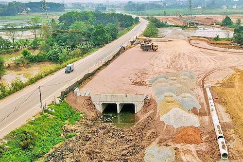Đề nghị tháo gỡ khó khăn giải phóng mặt bằng Khu công nghiệp Sông Lô I