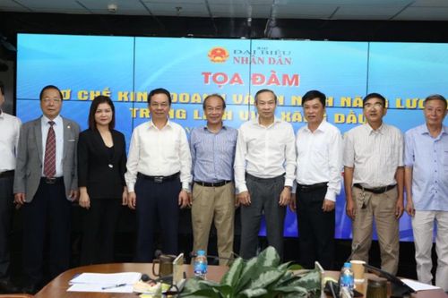 Tọa đàm 'Cơ chế kinh doanh và an ninh năng lượng trong lĩnh vực xăng dầu'