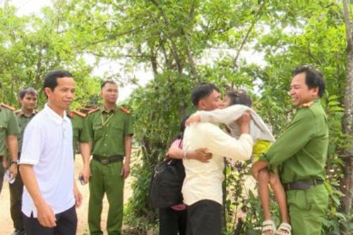 Ngày về của Nay Tri