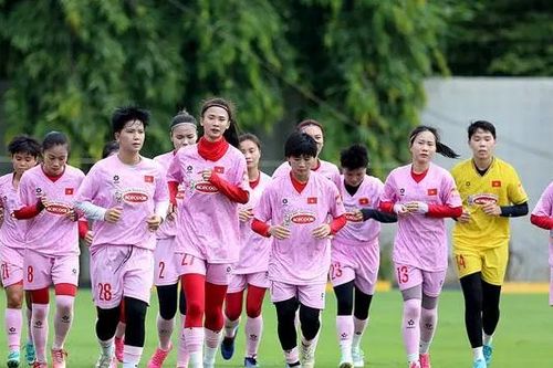 Đội tuyển nữ Việt Nam đủ quân số, tích cực tập luyện