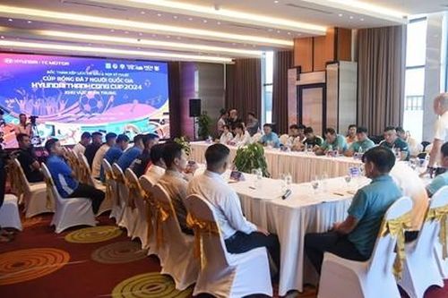 Nhiều 'hảo thủ' dự giải bóng đá 7 người quốc gia khu vực miền Trung