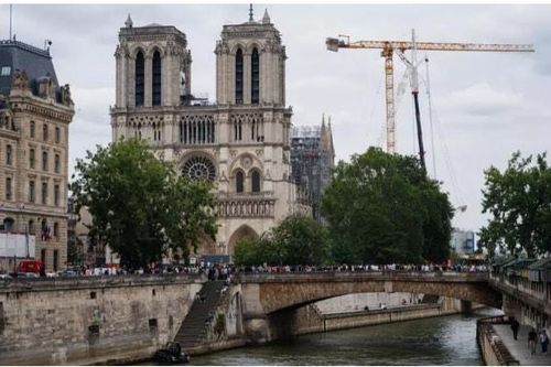 Pháp: 50 triệu euro cải tạo khu vực xung quanh Nhà thờ Đức Bà Paris