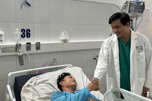 Cần thủ tiết lộ vật dụng giúp sống sót một cách kỳ diệu khi trôi dạt 32 giờ trên biển