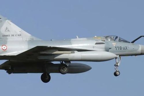 Làm thế nào Mirage-2000 có thể đối đầu hiệu quả với Su-35 và S-400?