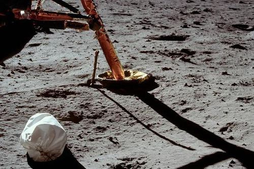 NASA treo giải 3 triệu USD cho giải pháp xử lý chất thải trên Mặt Trăng