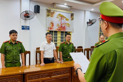 Chủ tịch hội đồng quản trị lừa đảo chiếm đoạt 38 tỷ đồng