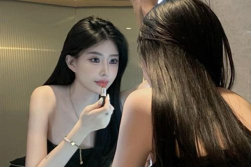 Lối sống 'không đàn ông' gây sốt