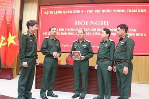 Nâng cao chất lượng nghiên cứu, tuyên truyền giữa Tạp chí Quốc phòng toàn dân và Quân khu 4