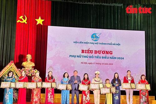 Hà Nội: Biểu dương 10 phụ nữ Thủ đô tiêu biểu 2024