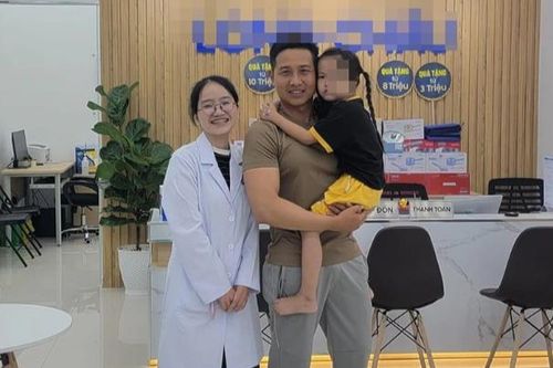 Nữ bác sĩ cứu sống cháu bé 5 tuổi bị hóc kẹo