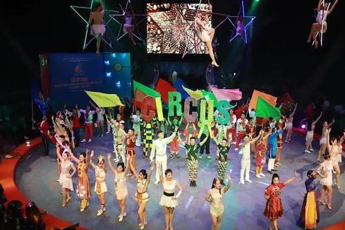 Cần đãi ngộ tài năng xiếc Việt