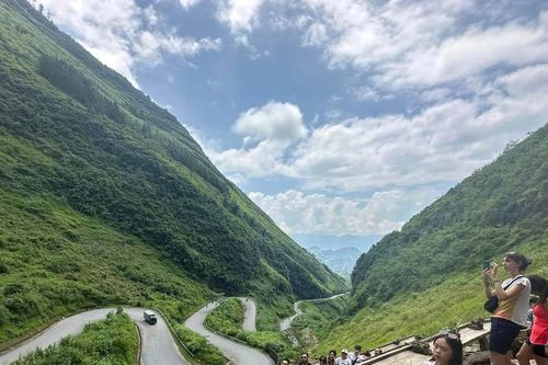 Hà Giang giảm 30% giá khách sạn mùa hoa Tam giác mạch
